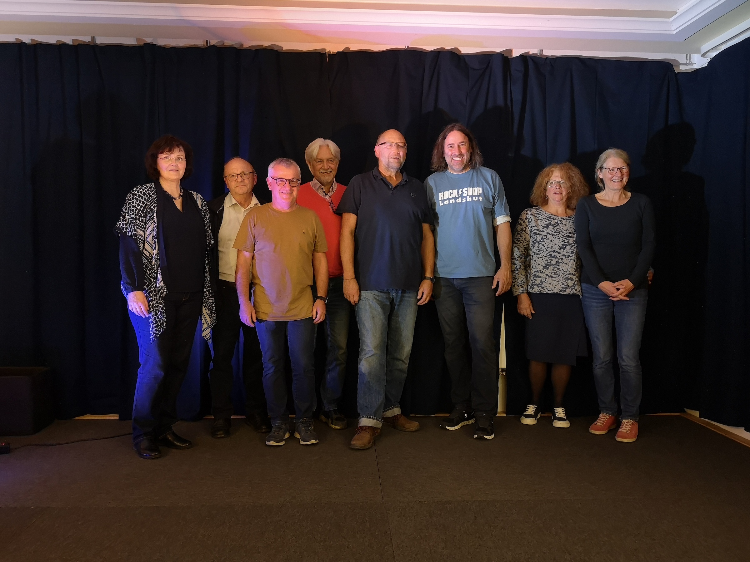 Gruppenfoto mit Roland Hefter